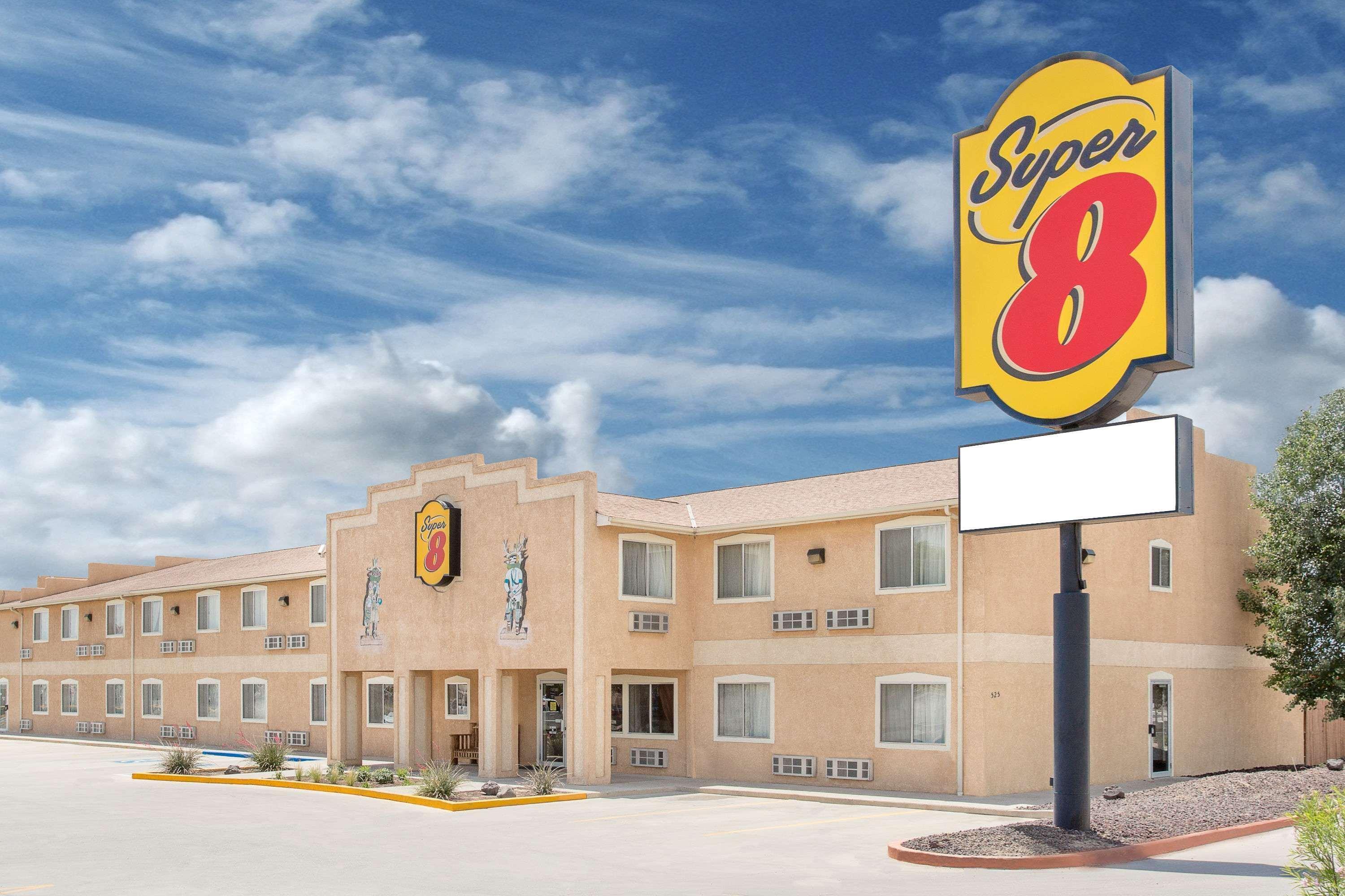 Super 8 By Wyndham Bloomfield Hotel Buitenkant foto